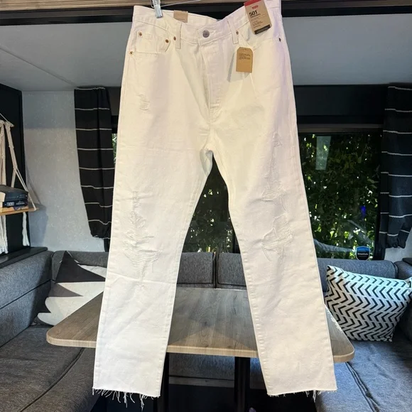 501 Levi white distressed jeans new with tags - Picture 1 of 7